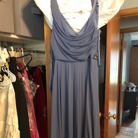 Prom dress - Picture 4 of 4